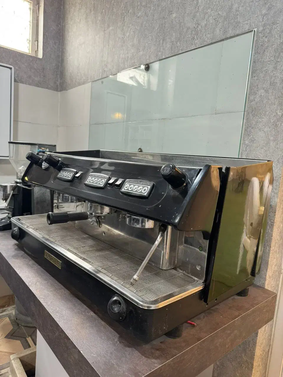 دستگاه قهوه ساز|سماور، چایساز، قهوهساز|نیریز, |دیوار