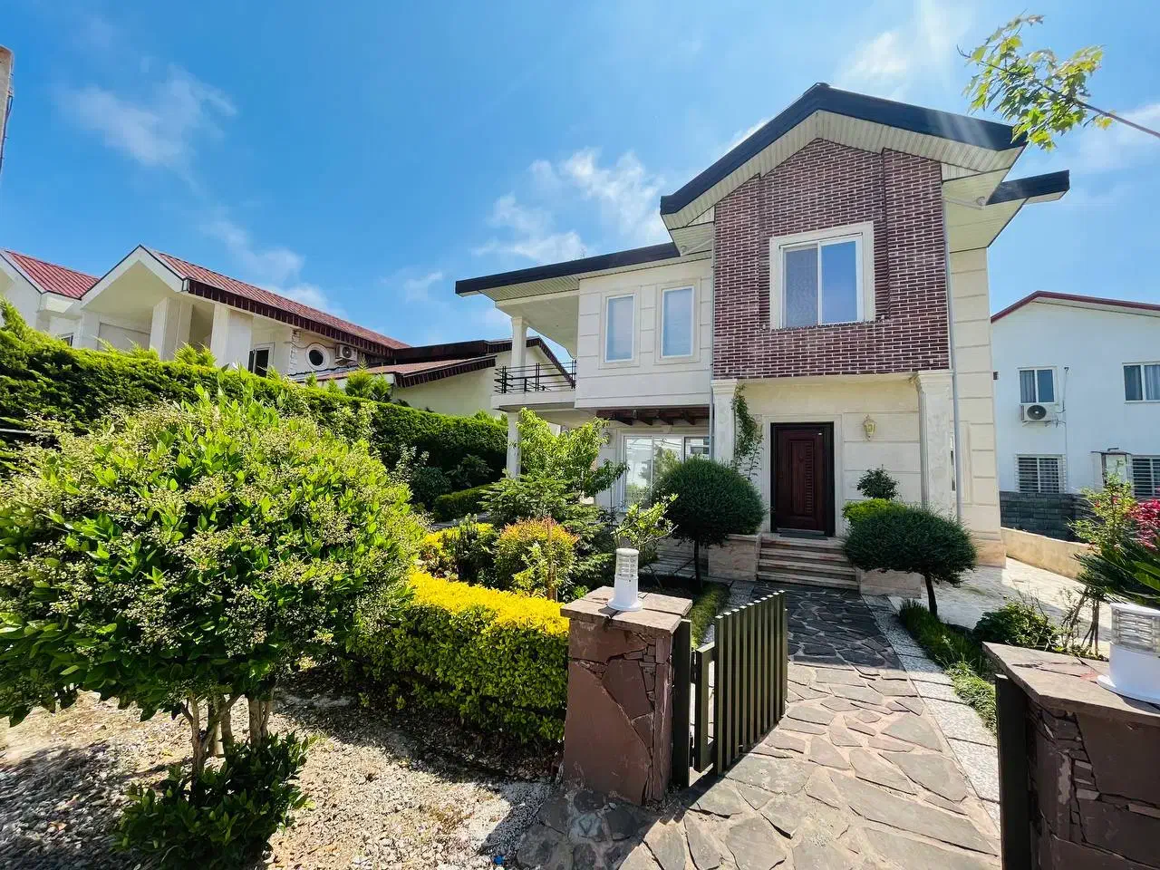 دوبلکس300م/شهرک بااصالت/سندعرصه وعیان/3خواب|فروش خانه و ویلا|سرخرود, |دیوار