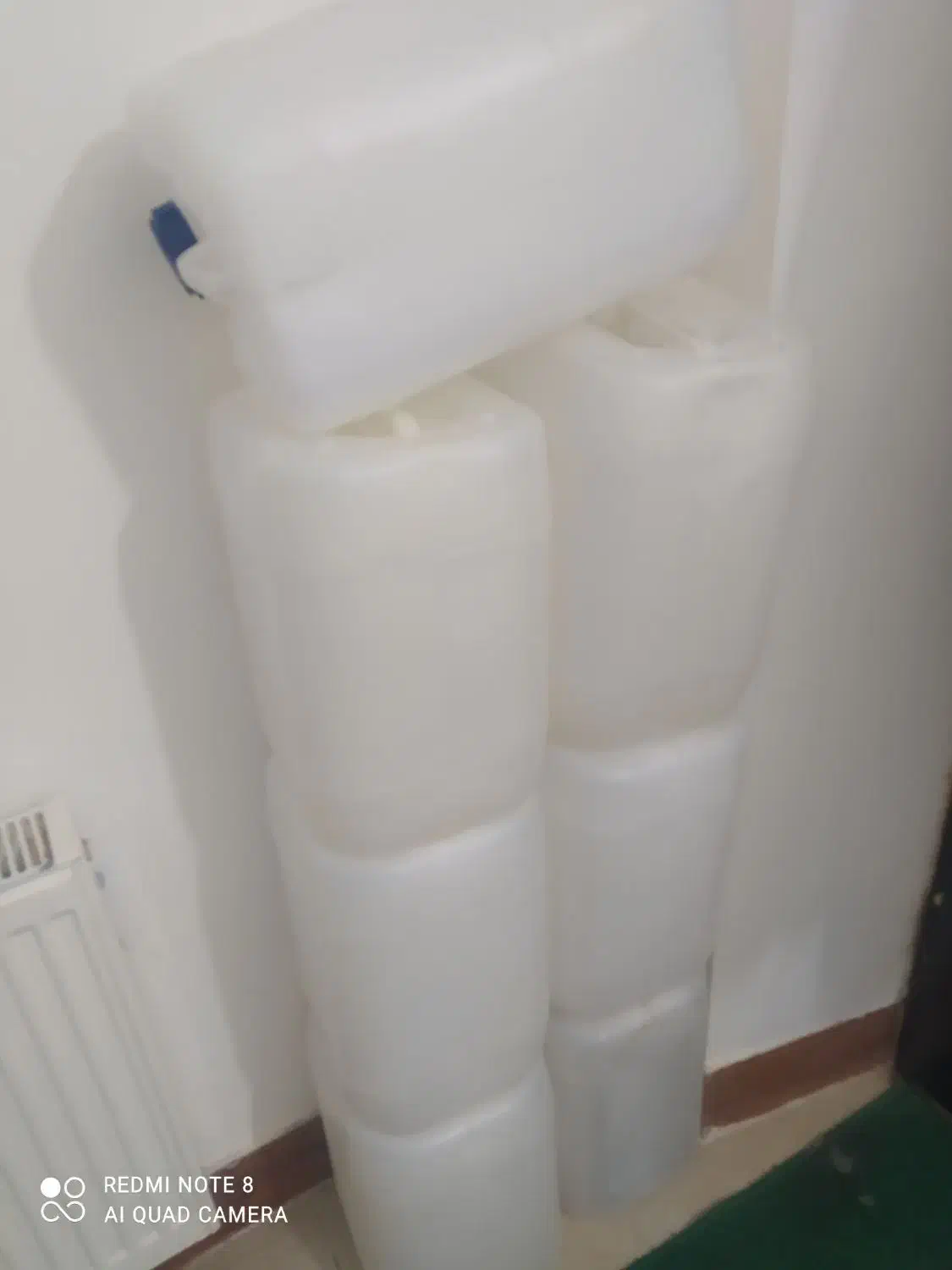 گالن دبه پت|ظروف نگهدارنده، پلاستیکی، یک‌بارمصرف|شیروان (خراسان), |دیوار