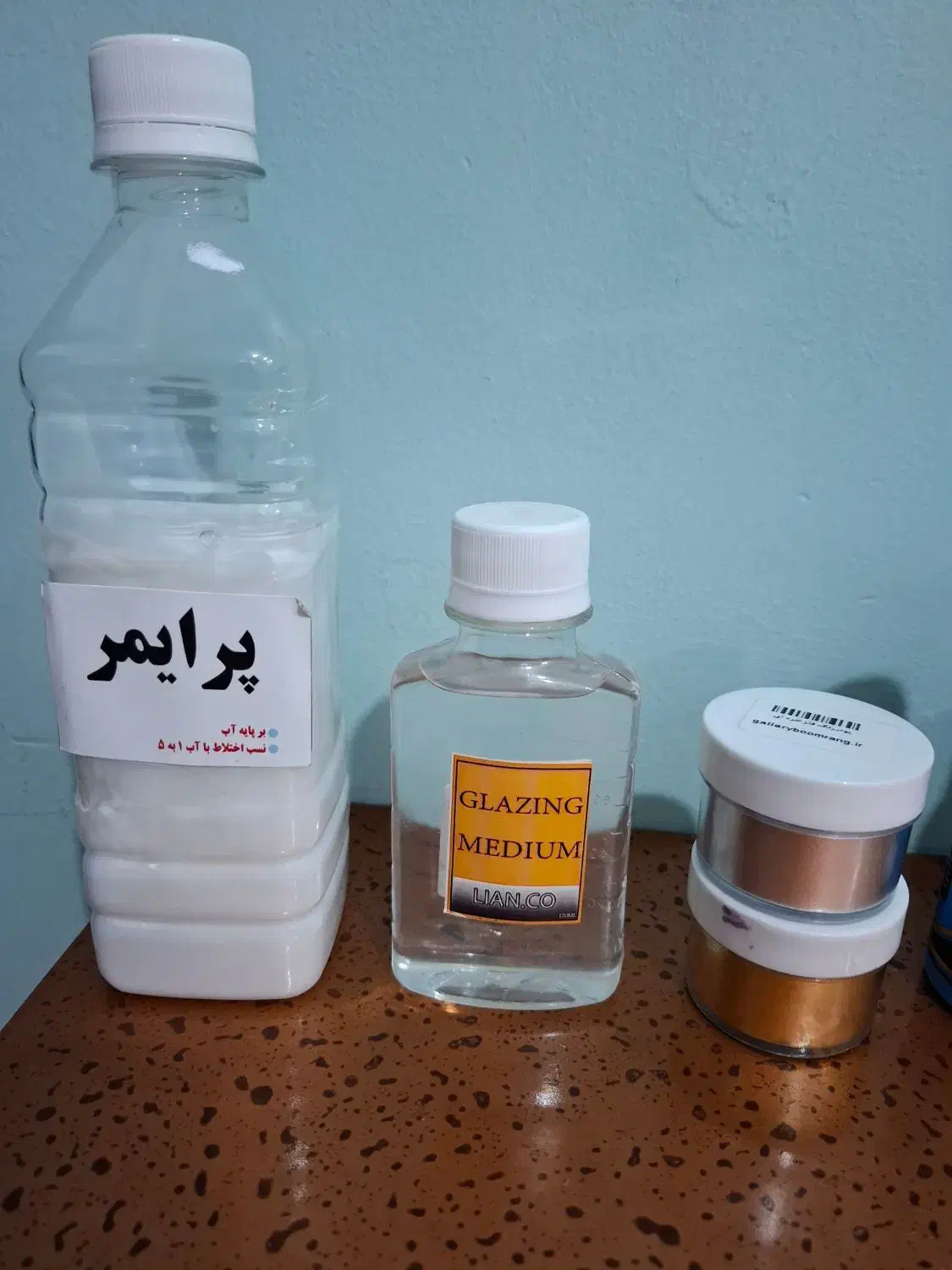 رنگ کادنس و سطل چوبی|صنایع دستی و سایر لوازم تزئینی|قم, مسجد امام حسن|دیوار