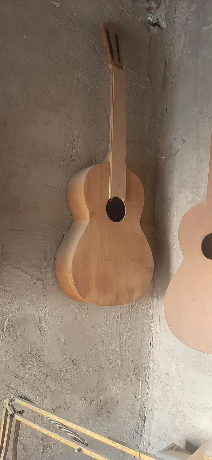 گیتار خام با کیفیت|گیتار، بیس، امپلیفایر|اسلام‌شهر, مطهری|دیوار