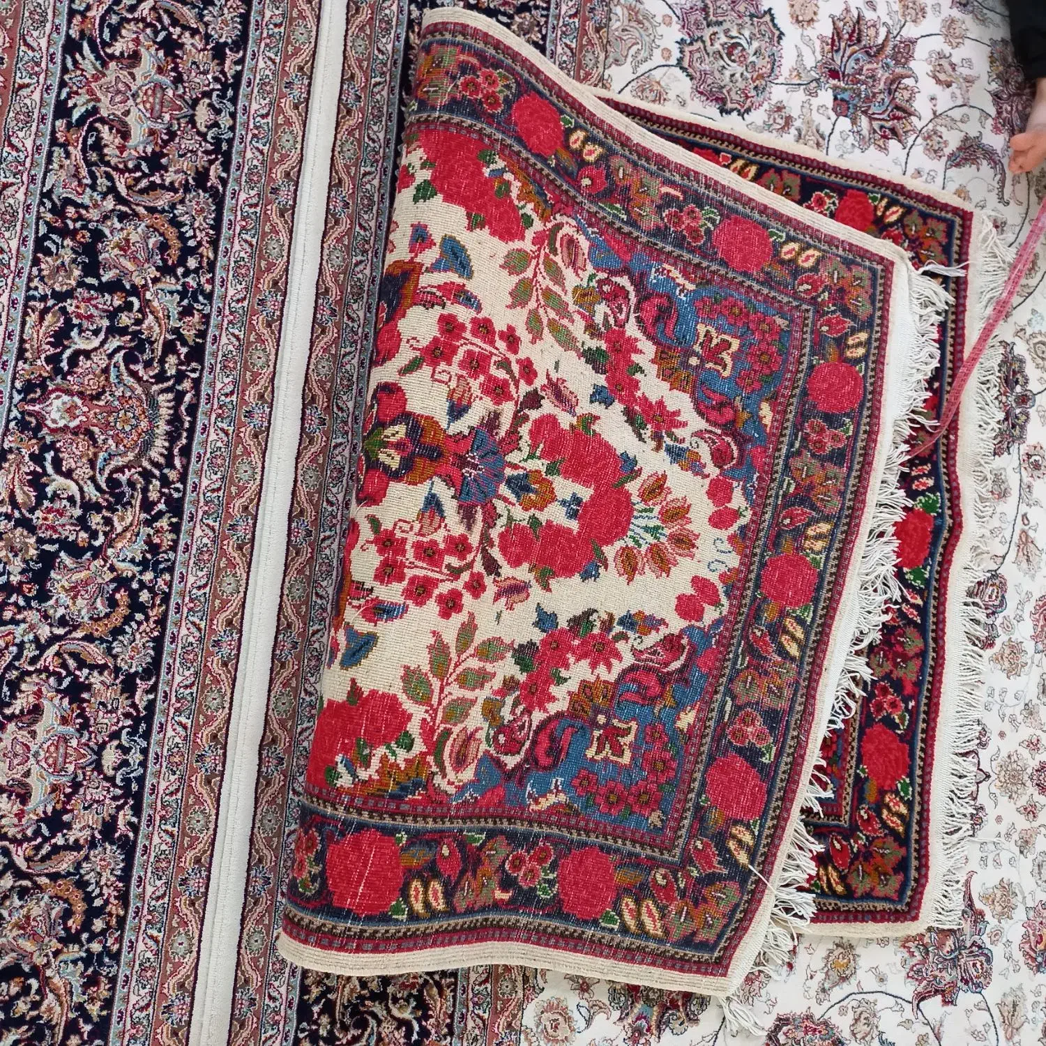 قالی دستبافت یک زرونیم|فرش|نهاوند, |دیوار