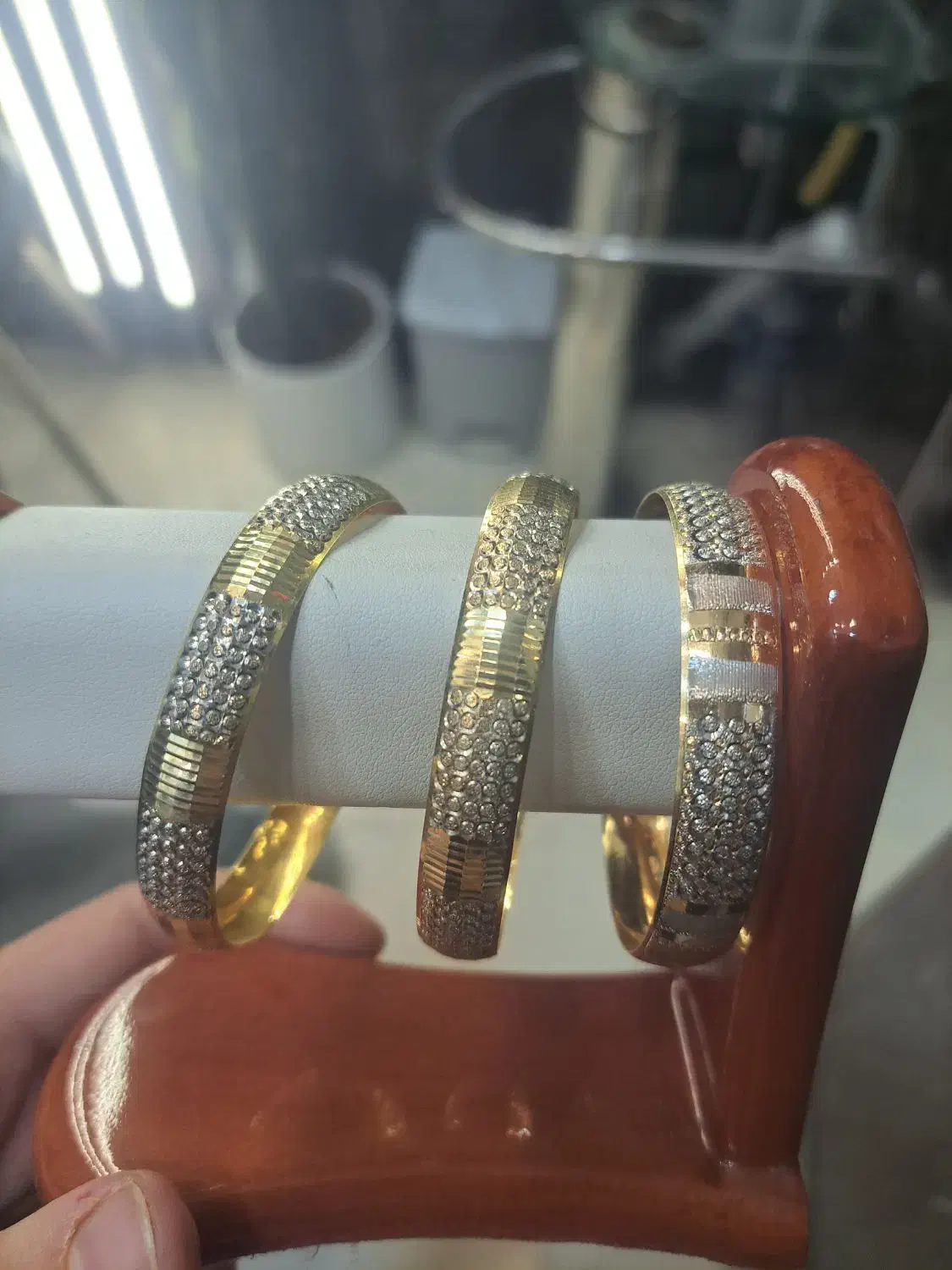 النگو و زنجیر و سکه پارسیان و سکه تمام|جواهرات|همدان, |دیوار