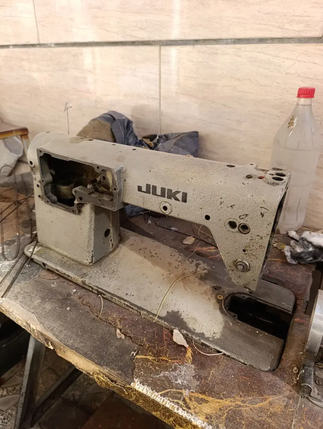 فروش یک دستگاه چرخ خیاطی صنعتی اسقاط|ماشینآلات صنعتی|تربتحیدریه, ده پائین|دیوار