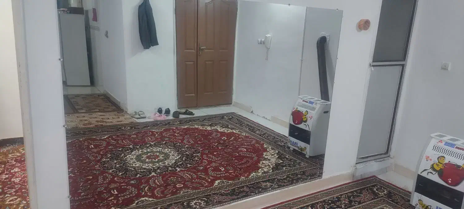 آینه بزرگ|آینه|مشهد, ایثارگران|دیوار