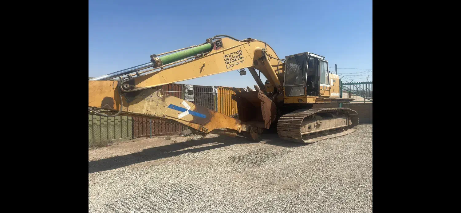 بیل مکانیکی معادل ۶۰۰ کماتسو کاملا نو|خودرو سنگین|اسلام‌شهر, ملک‌آباد|دیوار