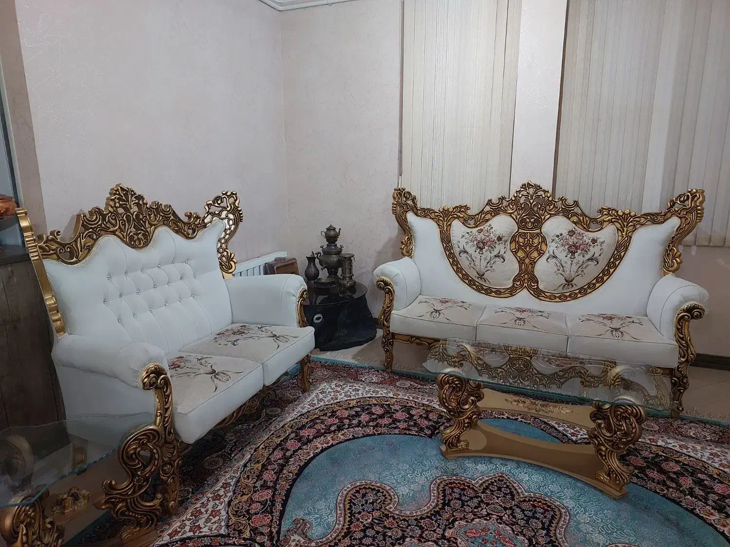 مبل سلطنتی ۹نفره با۴تامیزعسلی|مبلمان خانگی و میز عسلی|یزد, |دیوار