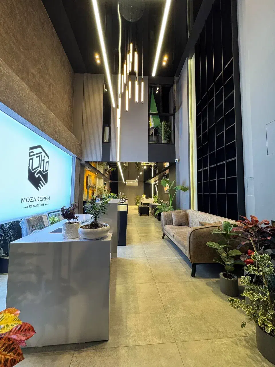 استخدام نیروی موبایل گراف پروژه های املاک|استخدام هنری و رسانه|رشت, پستک|دیوار