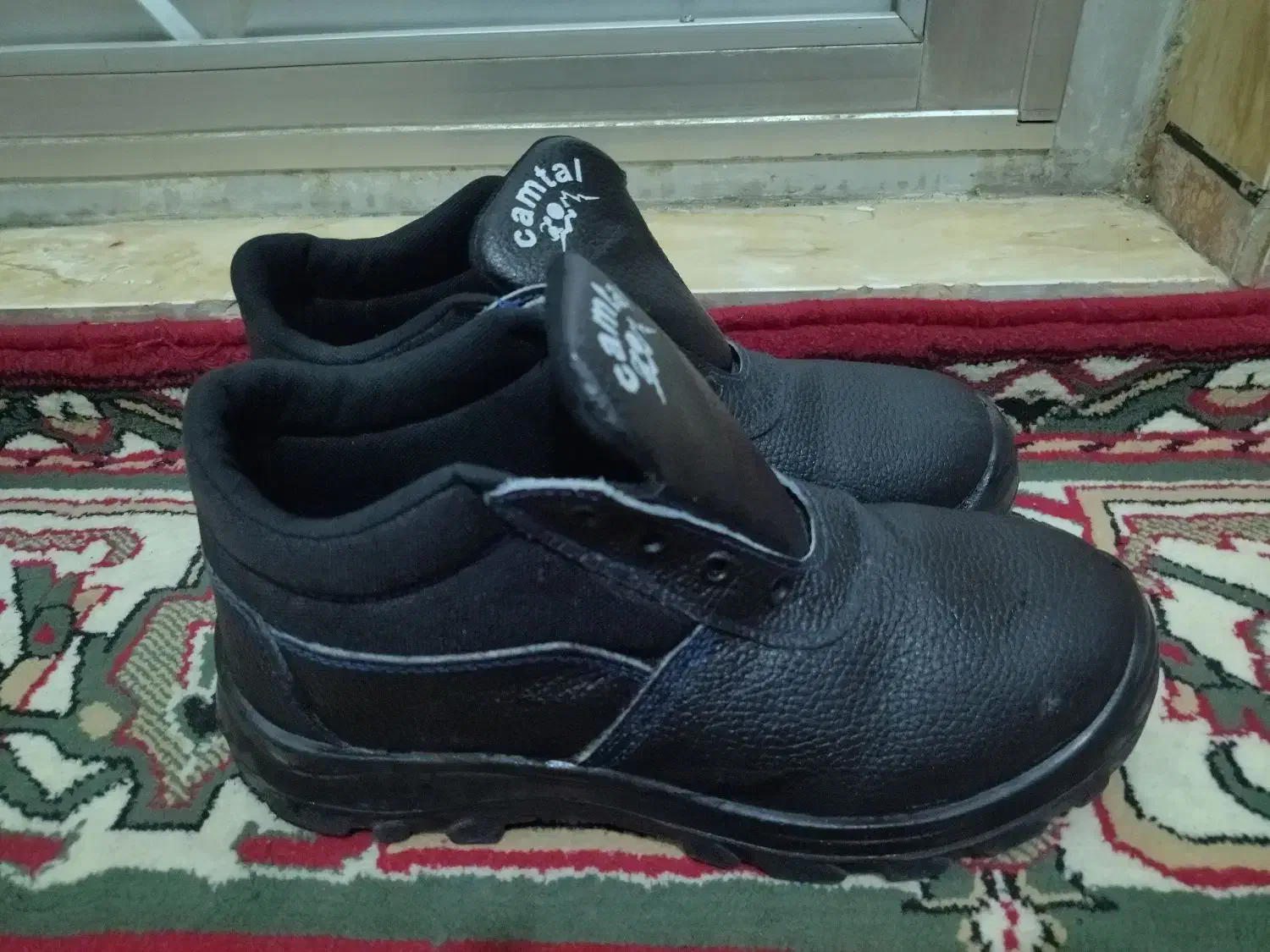 کفش ایمنی|کیف، کفش، کمربند|دهدشت, |دیوار