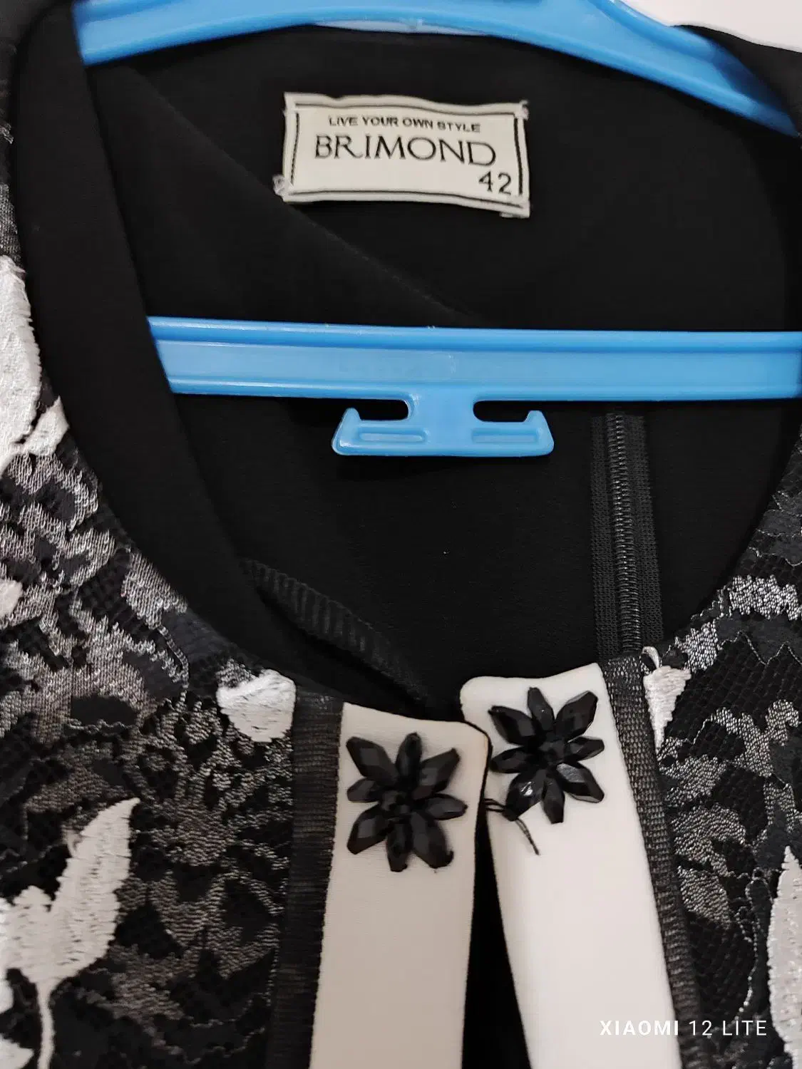 لباس مجلسی|لباس|بومهن, |دیوار