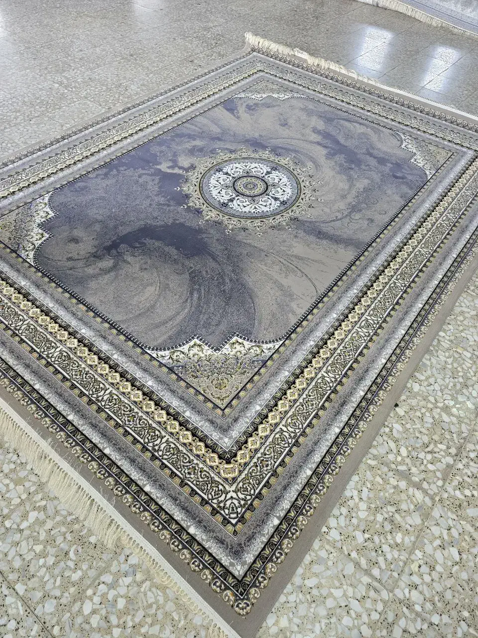 فرش حس|فرش|قزوین, |دیوار