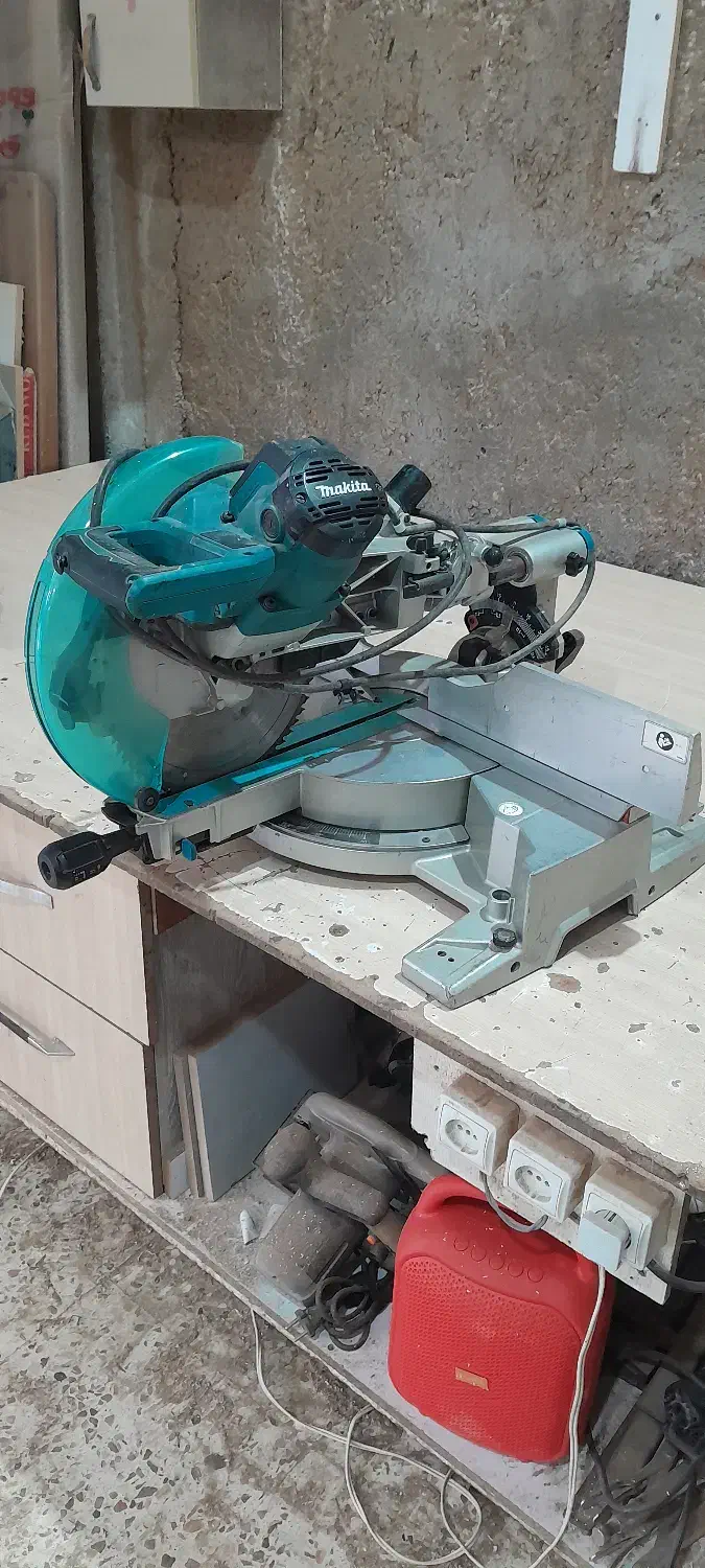 فارسی بر ماکیتا|ابزارآلات|نوشهر, |دیوار