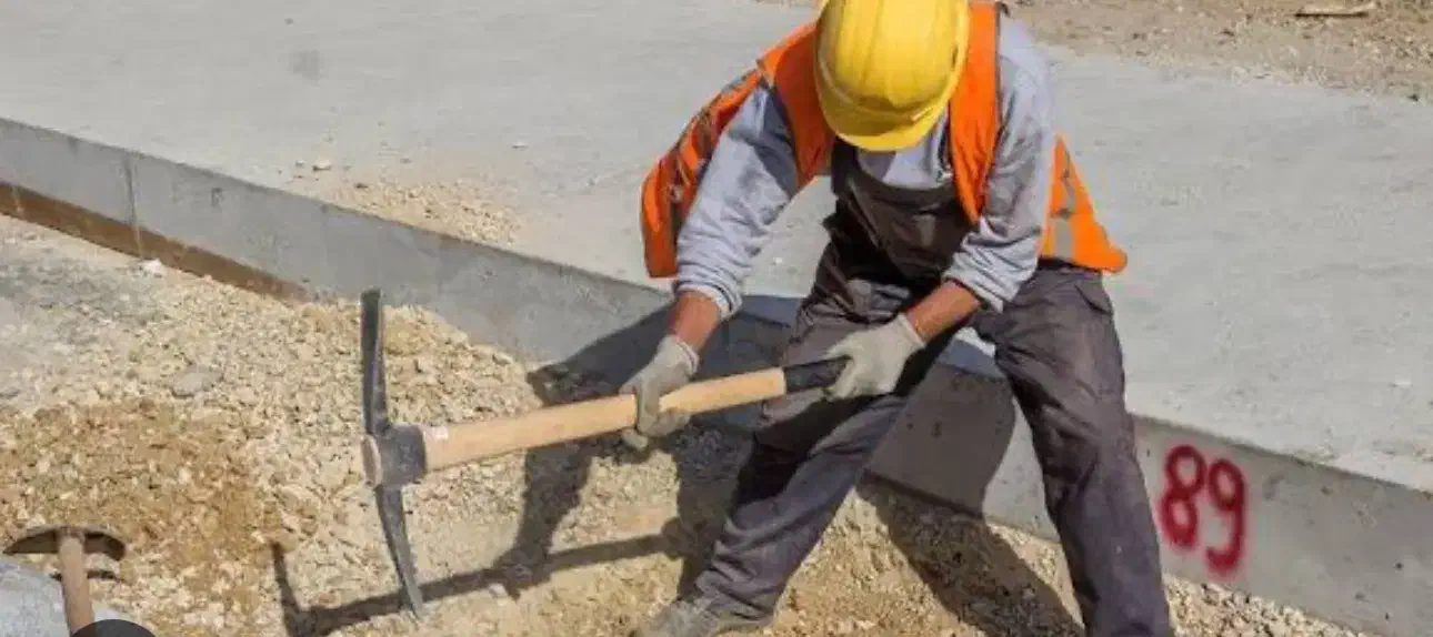 نگهبان ساختمانی اتباع به صورت تمام وقت|استخدام معماری، عمران و ساختمانی|پاکدشت, پاکدشت (مامازند)|دیوار