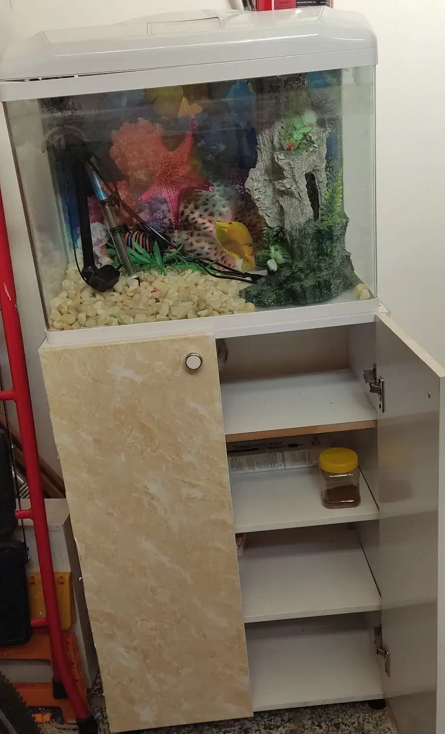 آکواریوم نو با کمد|ماهی|مبارکه, |دیوار