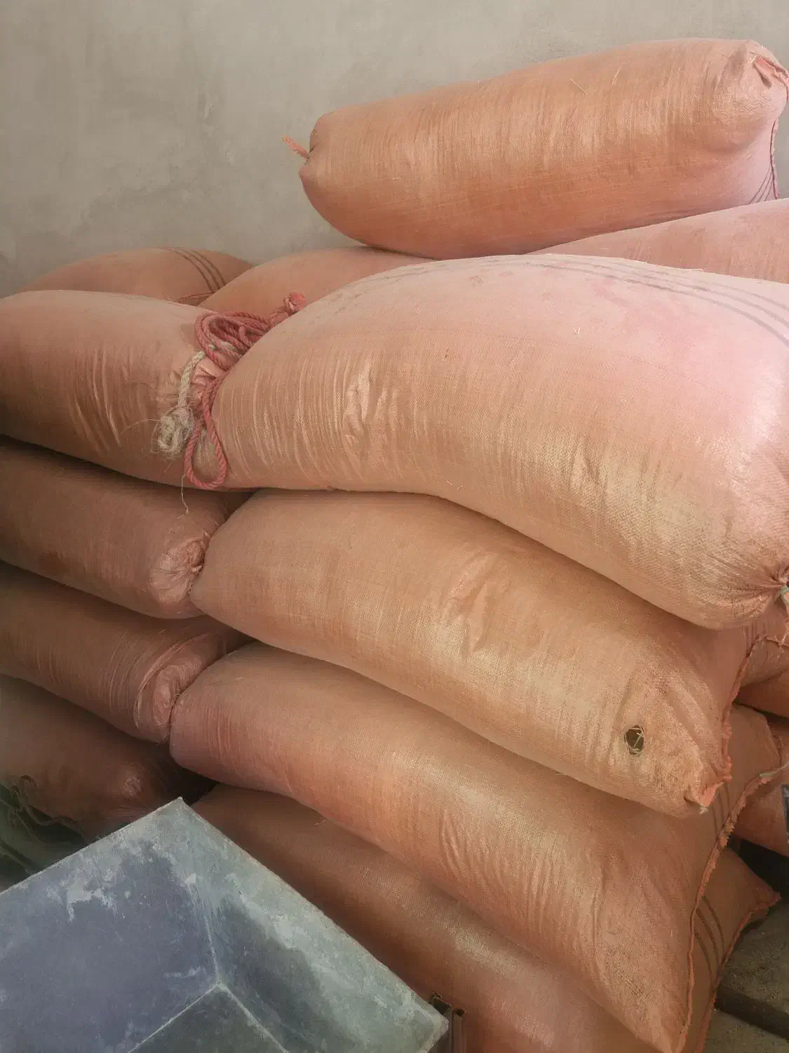 یونجه کوبیده|لوازم جانبی حیوانات|سنقر, |دیوار