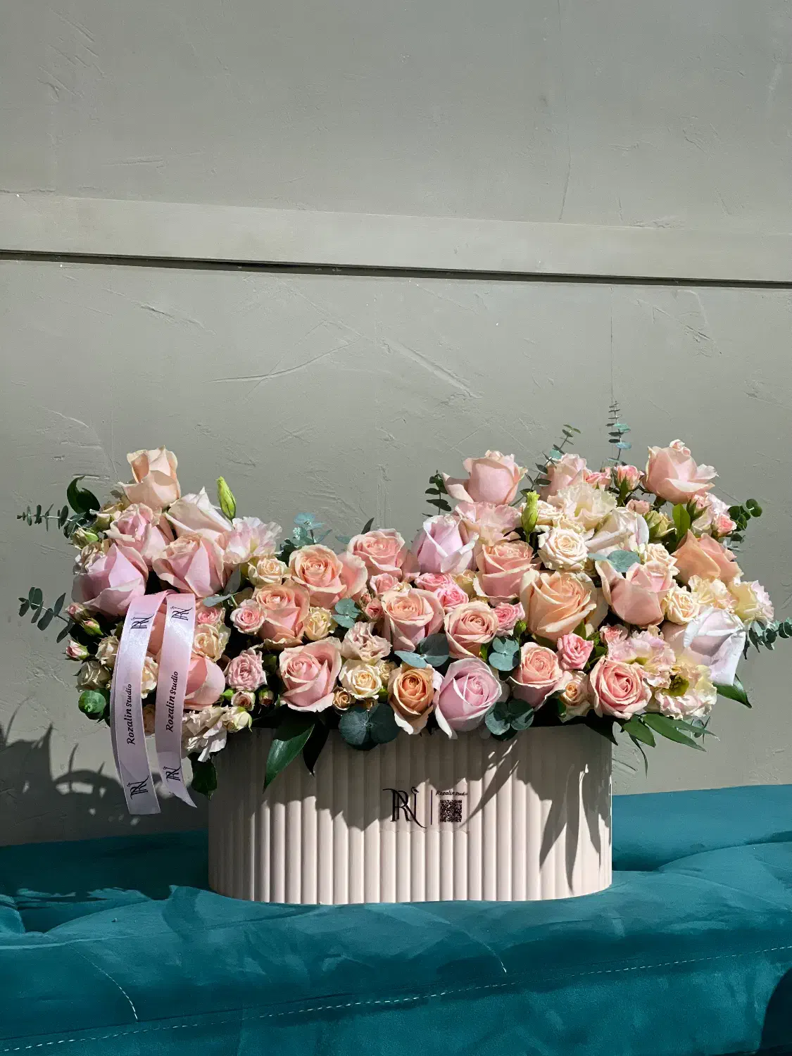 گلفروشی و اجرای تمامی مدل ها و تم های رنگی|خدمات پذیرایی، مراسم|اراک, |دیوار