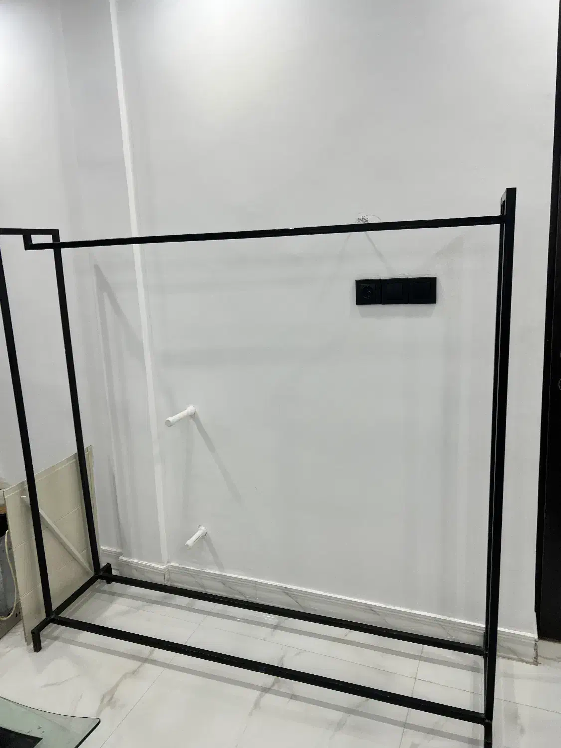 رگال آهنی|کتابخانه، شلف، قفسه‌های دیواری|رشت, نامجو|دیوار