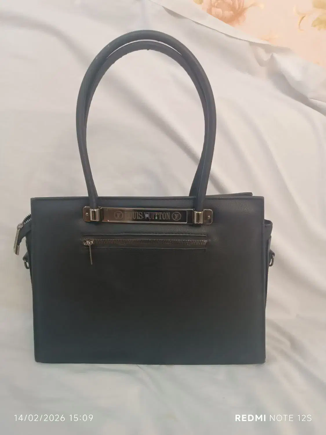 کیف|کیف، کفش، کمربند|نیشابور, فضل|دیوار