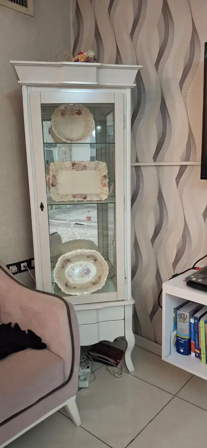 بوفه کاملا نو. ساده|بوفه، ویترین، کنسول|تهران, تجریش|دیوار