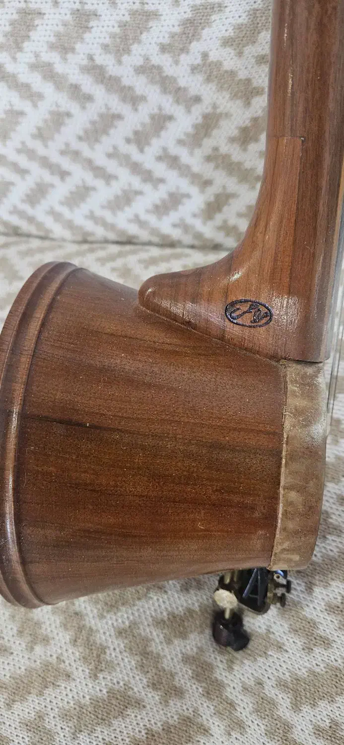 کمانچه مراحمی|سازهای سنتی|شوش, |دیوار