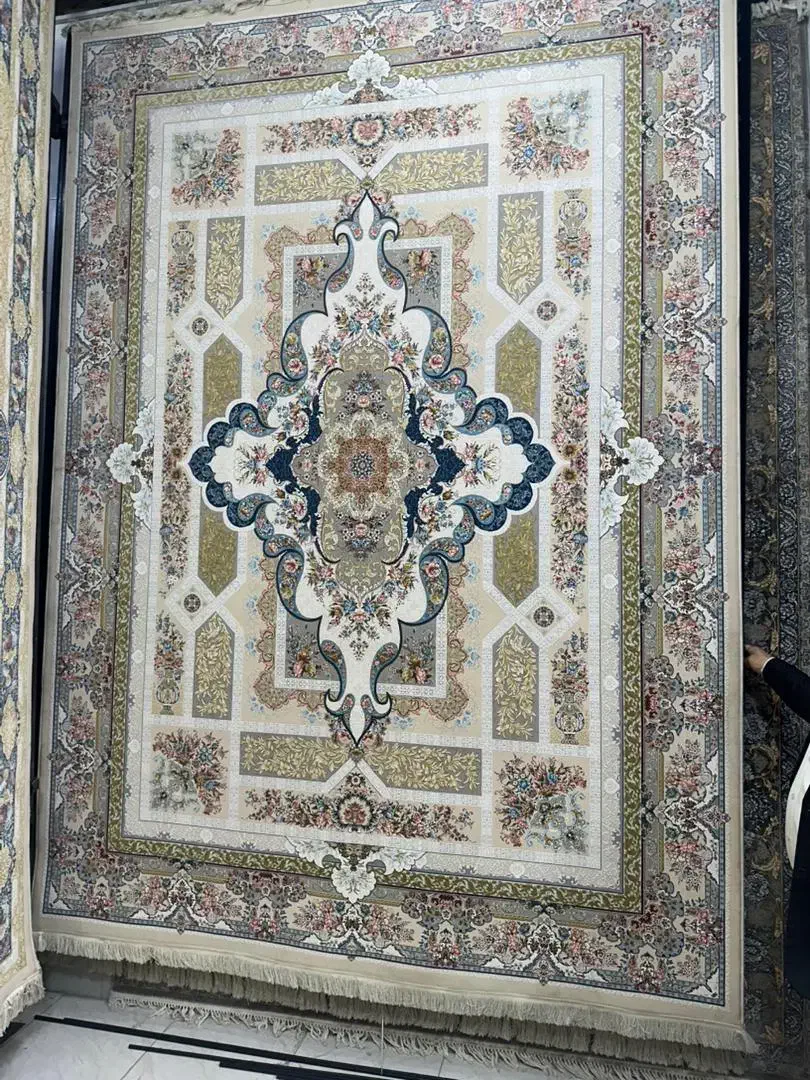 فرش تک سایز ۹ متری ۷۰۰ و ۱۲۰۰ شانه|فرش|نظرآباد, شهرک سید جمال الدین|دیوار