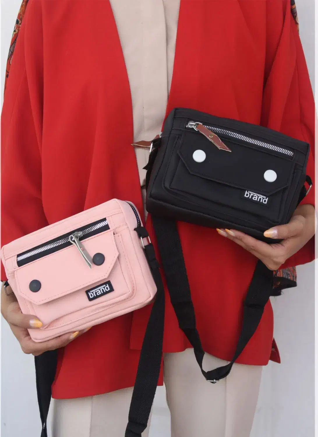 دوشی|کیف، کفش، کمربند|بیرجند, |دیوار