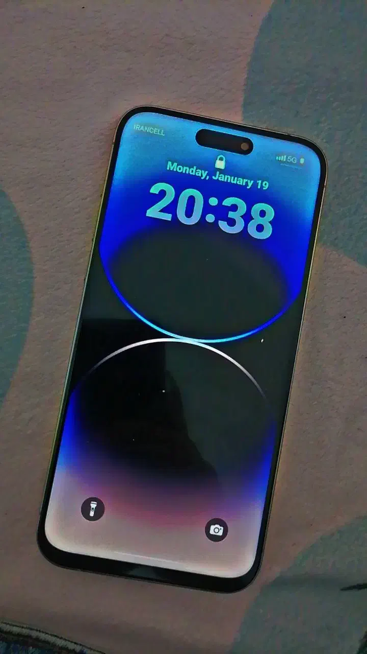 طرح آیفون 15 پرو مکس|موبایل|پرند, فاز ۶|دیوار