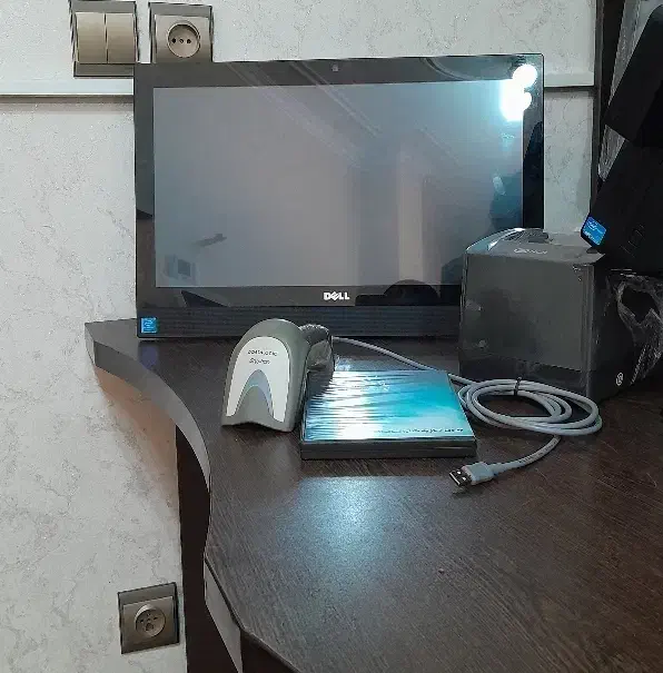 صندوق فروشگاهی dell مدل ۹۰۳۰|فروشگاه و مغازه|شیراز, زند|دیوار