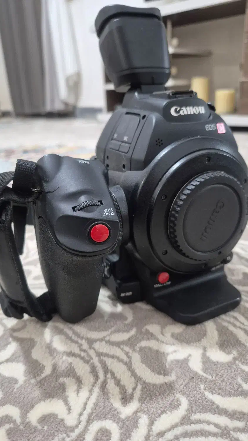 دوربین حرفه ای و سینمایی Canon c100 ii|دوربین عکاسی و فیلم‌برداری|دهلران, |دیوار