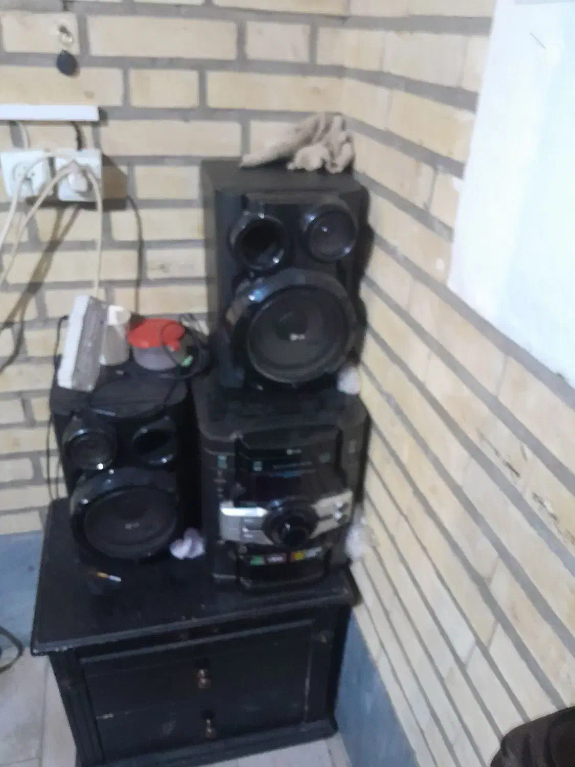 .ظبط فلش خور سیمaux و سه باند|سیستم صوتی خانگی|سهند, |دیوار