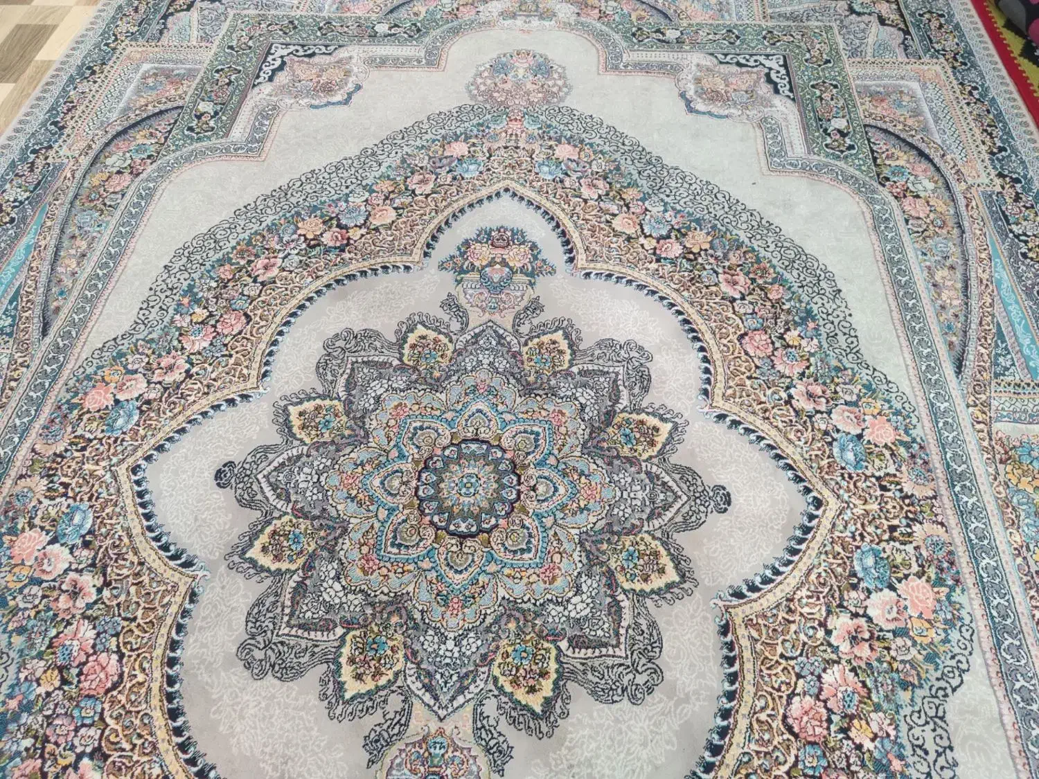 فرش|فرش|رباطکریم, رباطکریم|دیوار