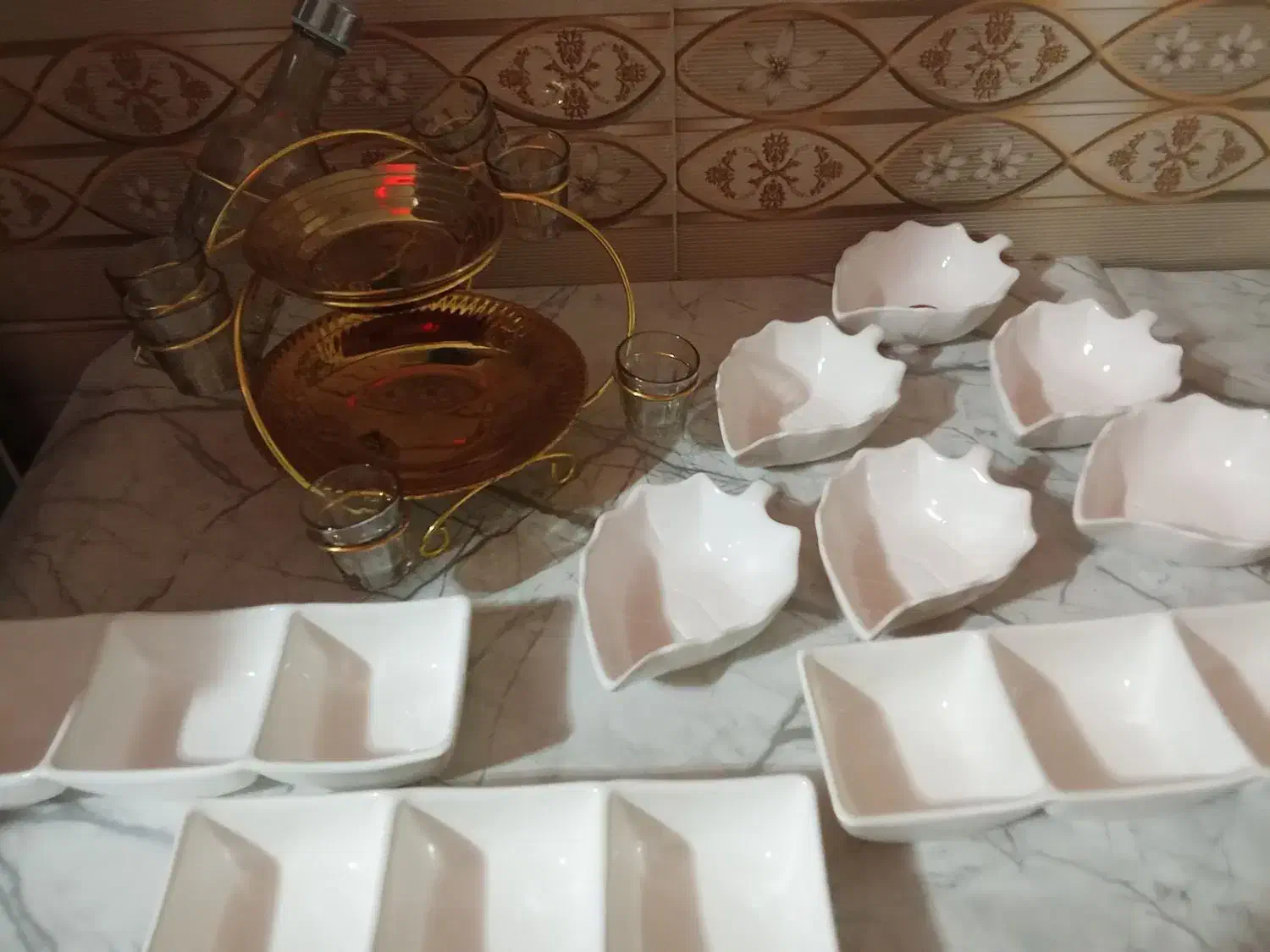 شیرینی خوری دوطبقه.اجیل خوری|ظروف سرو و پذیرایی|لاران, |دیوار