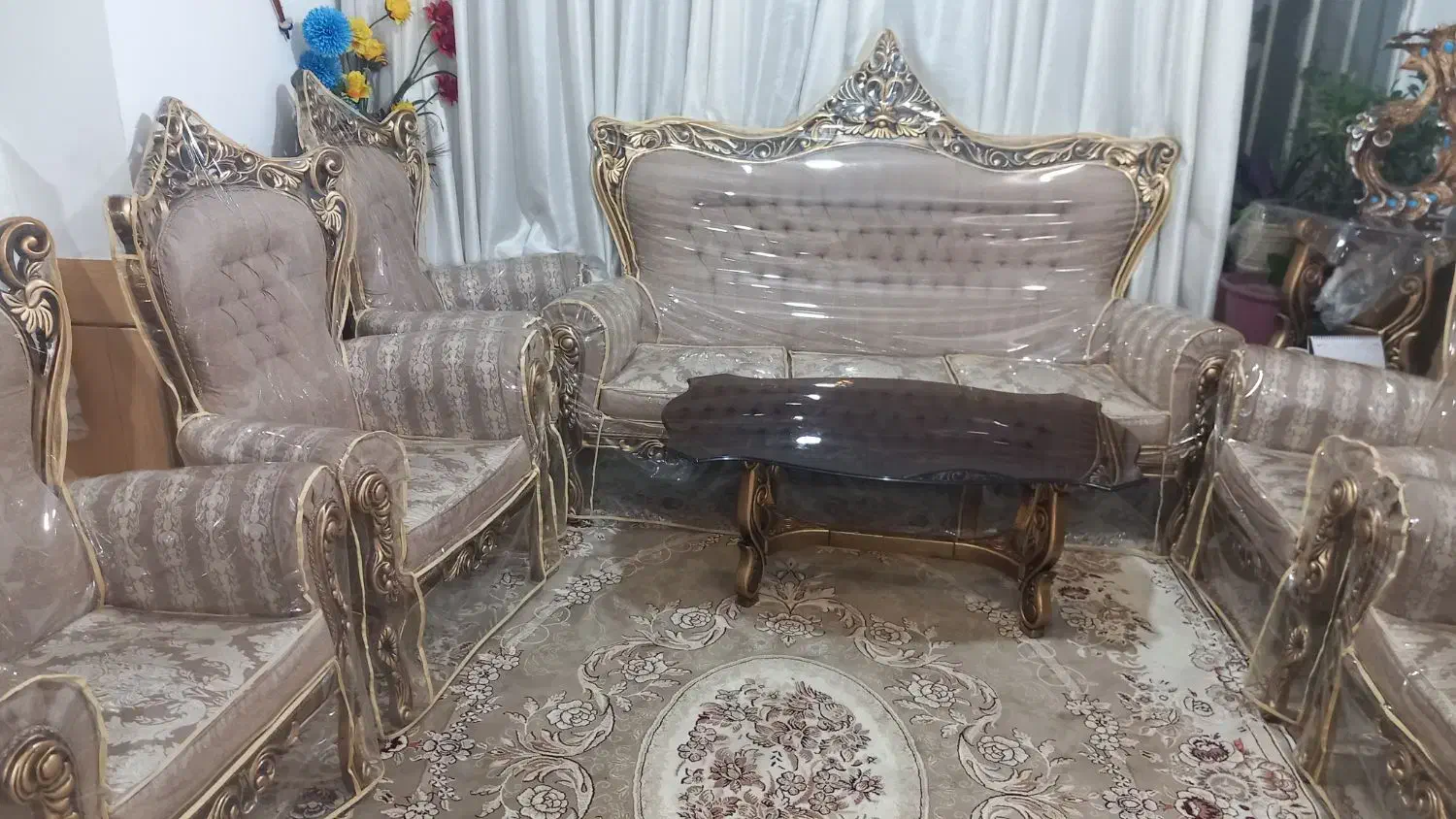 مبل|مبلمان خانگی و میز عسلی|اصفهان, بوستان زاینده رود|دیوار
