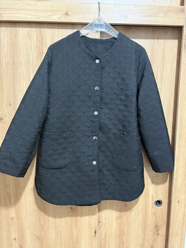 بارانی کاملا نو و تن خور شیک فری سایز سایز ۴۰تا ۴۴|لباس|قروه, |دیوار