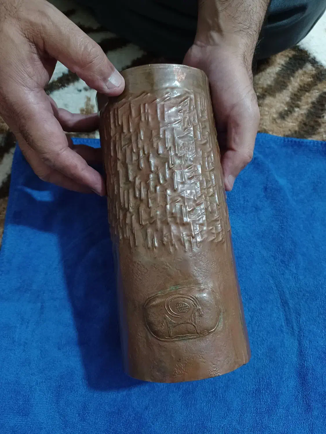 جام فلزی قدیمی کار دست تصویردار به وزن۴۲۵گرم۸۰۰سوت|کلکسیون اشیاء عتیقه|ارومیه, |دیوار