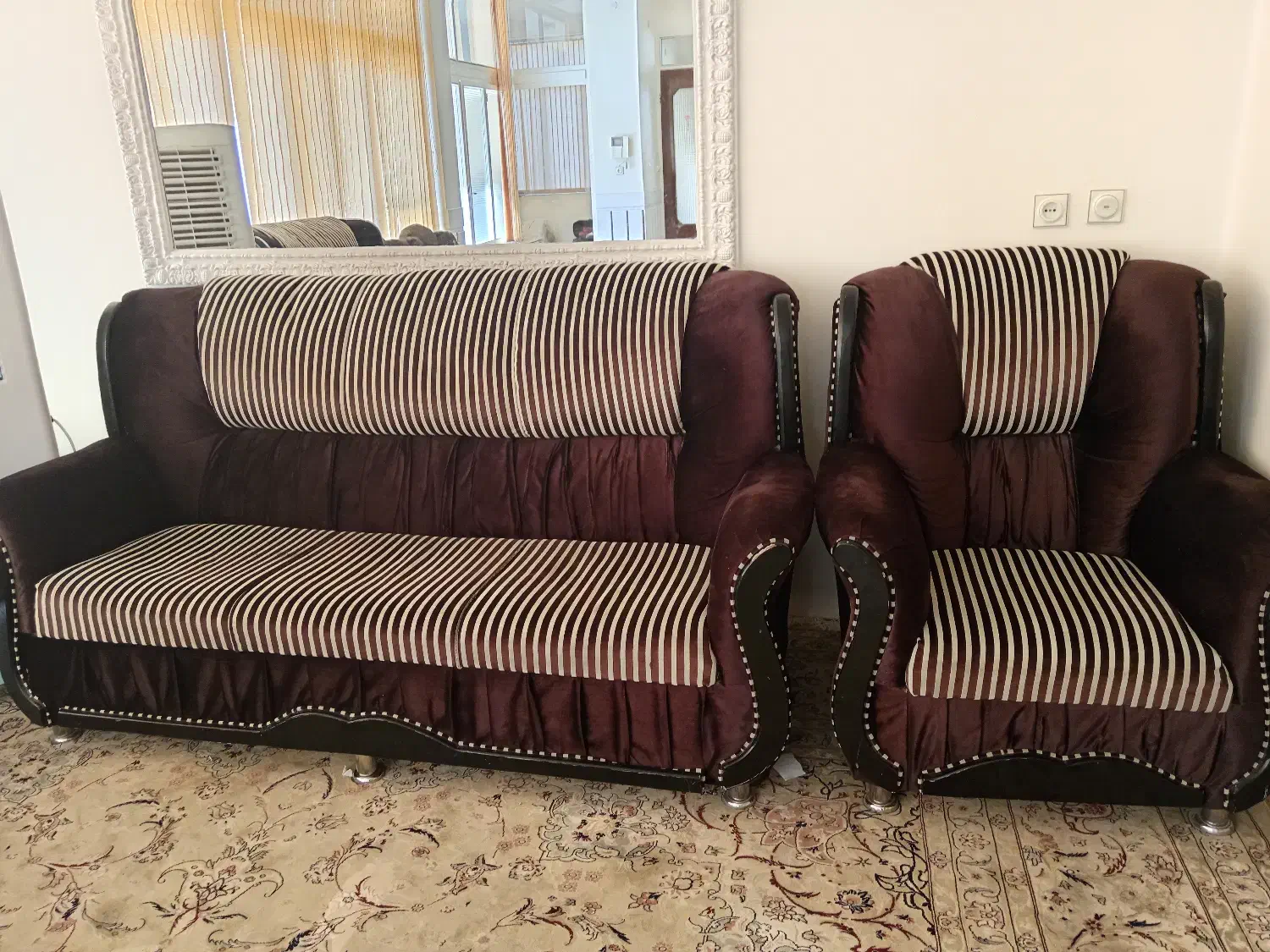 مبلمان راحتی 7 نفره|مبلمان خانگی و میز عسلی|شهرضا, |دیوار