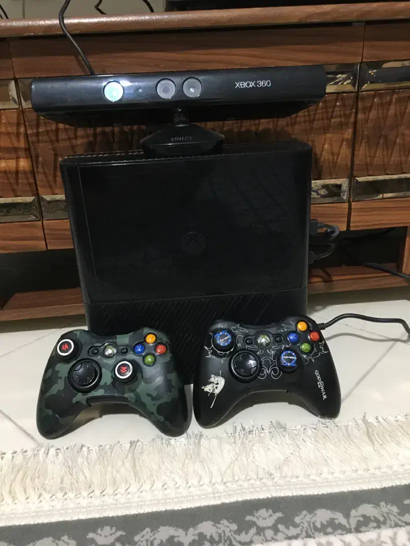 (سوپر اسلیم)xbox 360 e کنسول|کنسول، بازی ویدئویی و آنلاین|اندیشه, شهرک کوثر|دیوار
