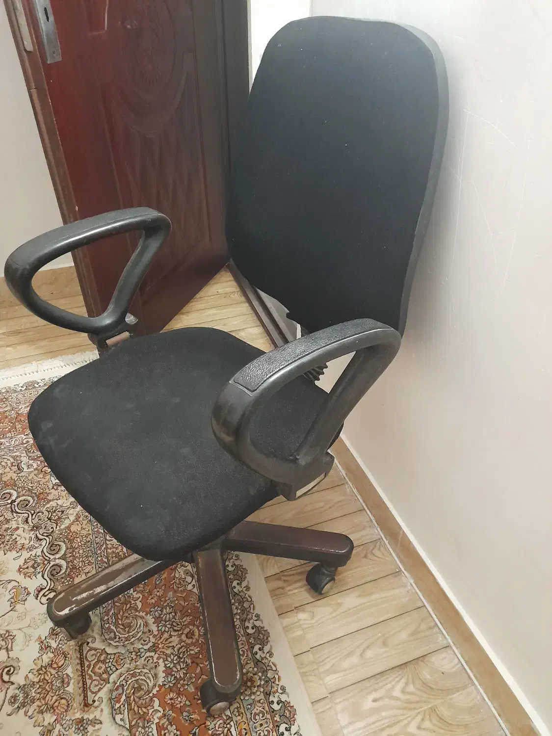 صندلی چرخ دار متحرک، سالم|صندلی و نیمکت|لاهیجان, لیالستان|دیوار