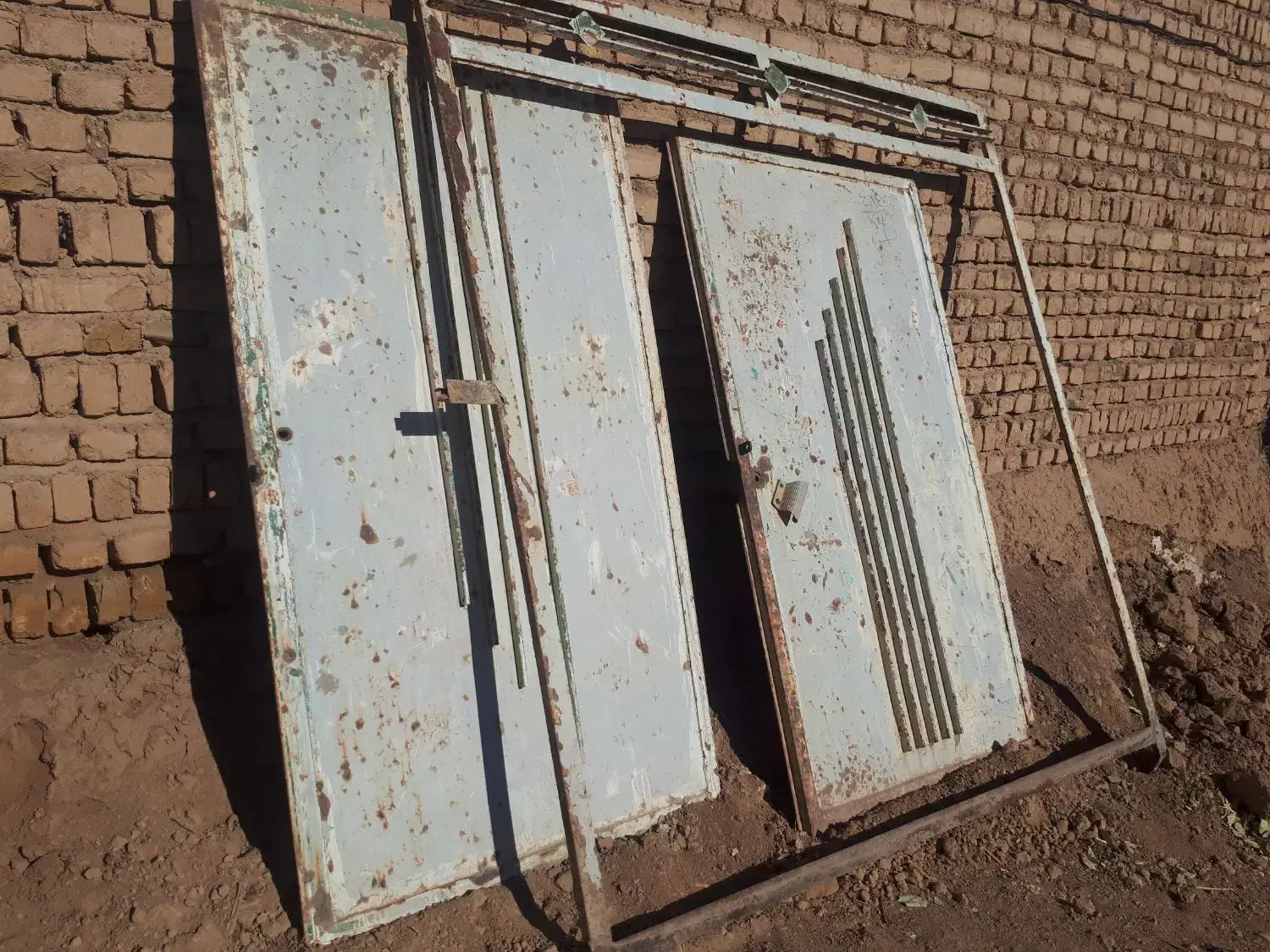 درب آهنی ورودی حیاط|مصالح و تجهیزات ساختمان|اسفرورین, |دیوار