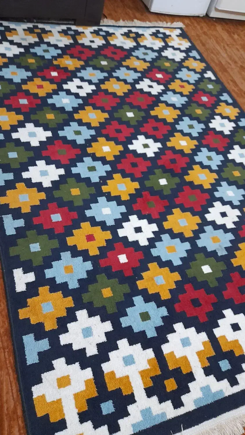 فرش ۴ متری زیبا|فرش|رشت, عینک|دیوار