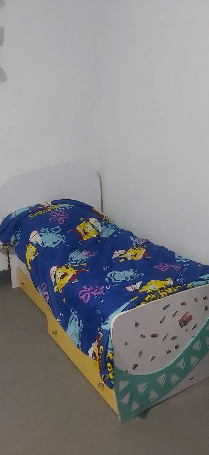 تخت و کمد و بوفه mdf|تخت و سرویس خواب|صدرا-فارس, فاز ۲|دیوار