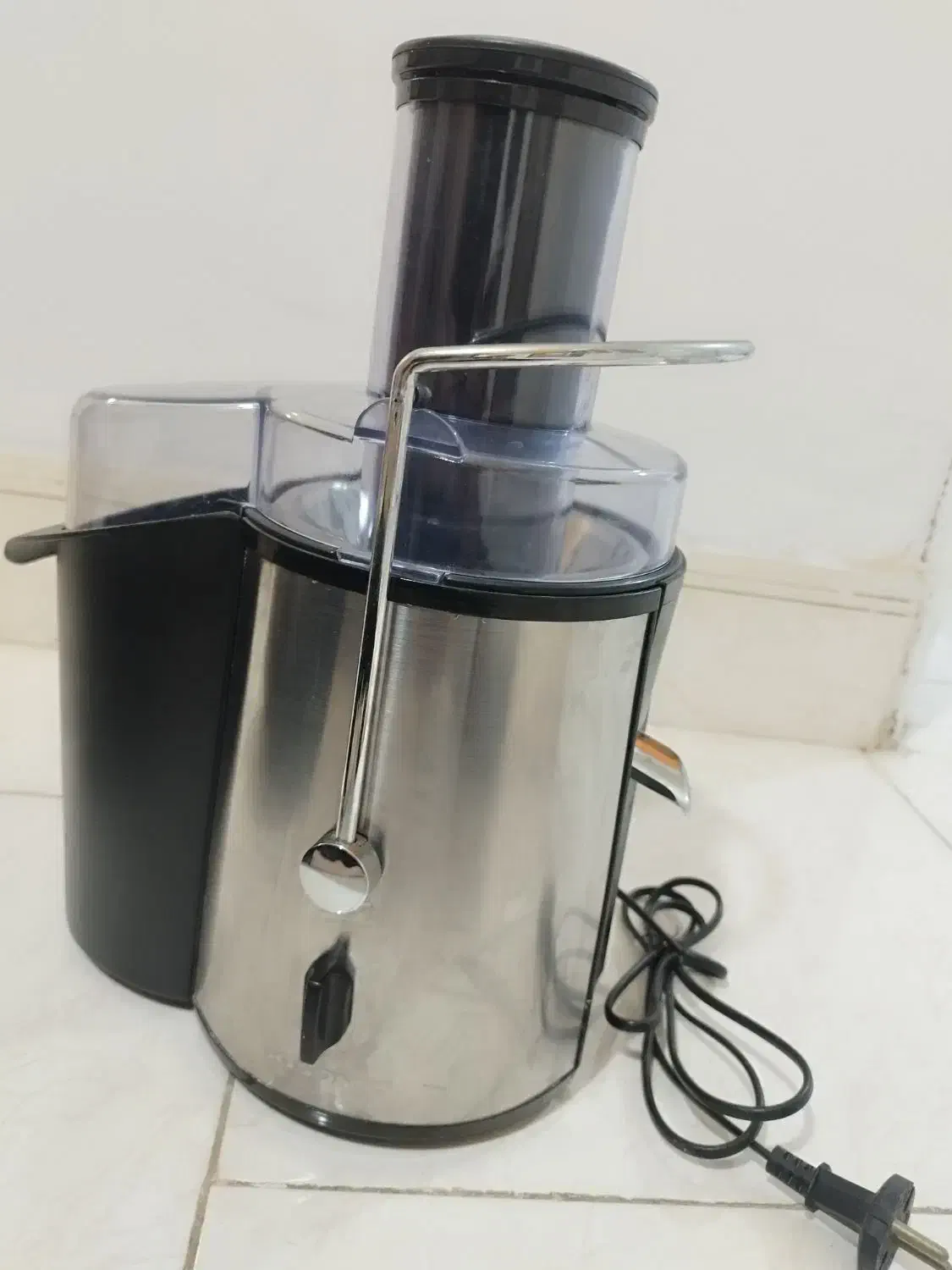 آبمیوه گیری برند GOSONIC در حد نو|آبمیوه‌گیر و آب‌مرکبات‌گیر|کرج, محمود آباد|دیوار