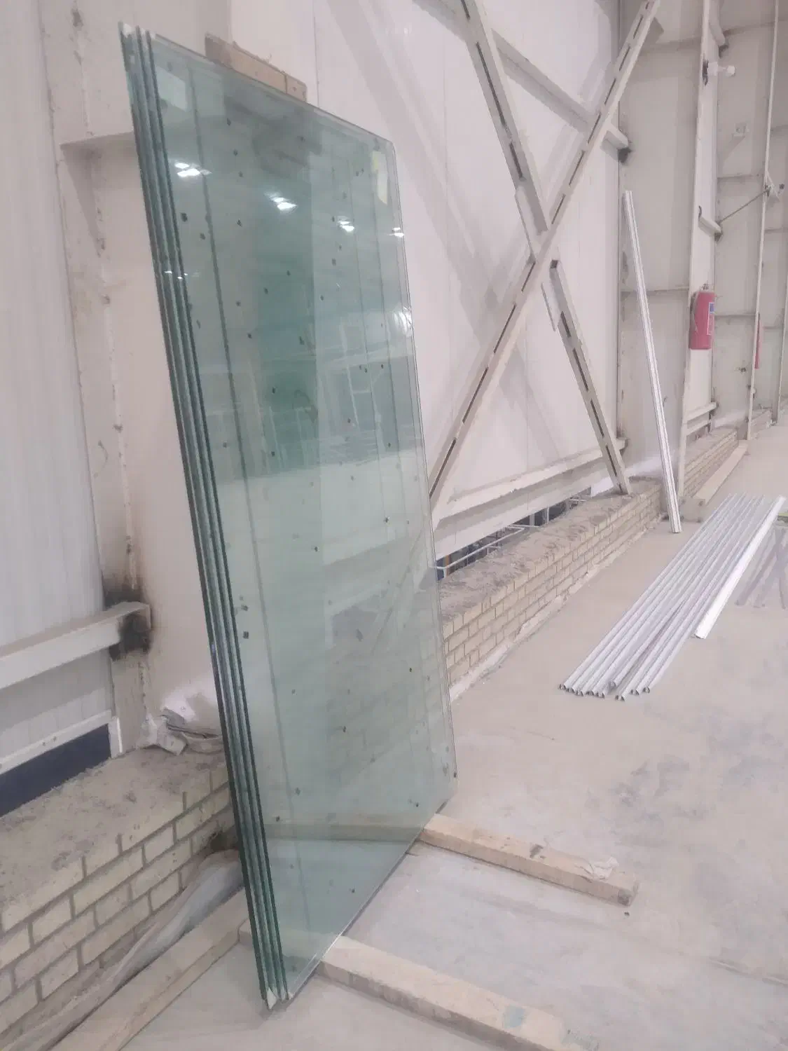 فروش شیشه سکوریت دسته دوم ونو|خدمات پیشه و مهارت|بابل, |دیوار