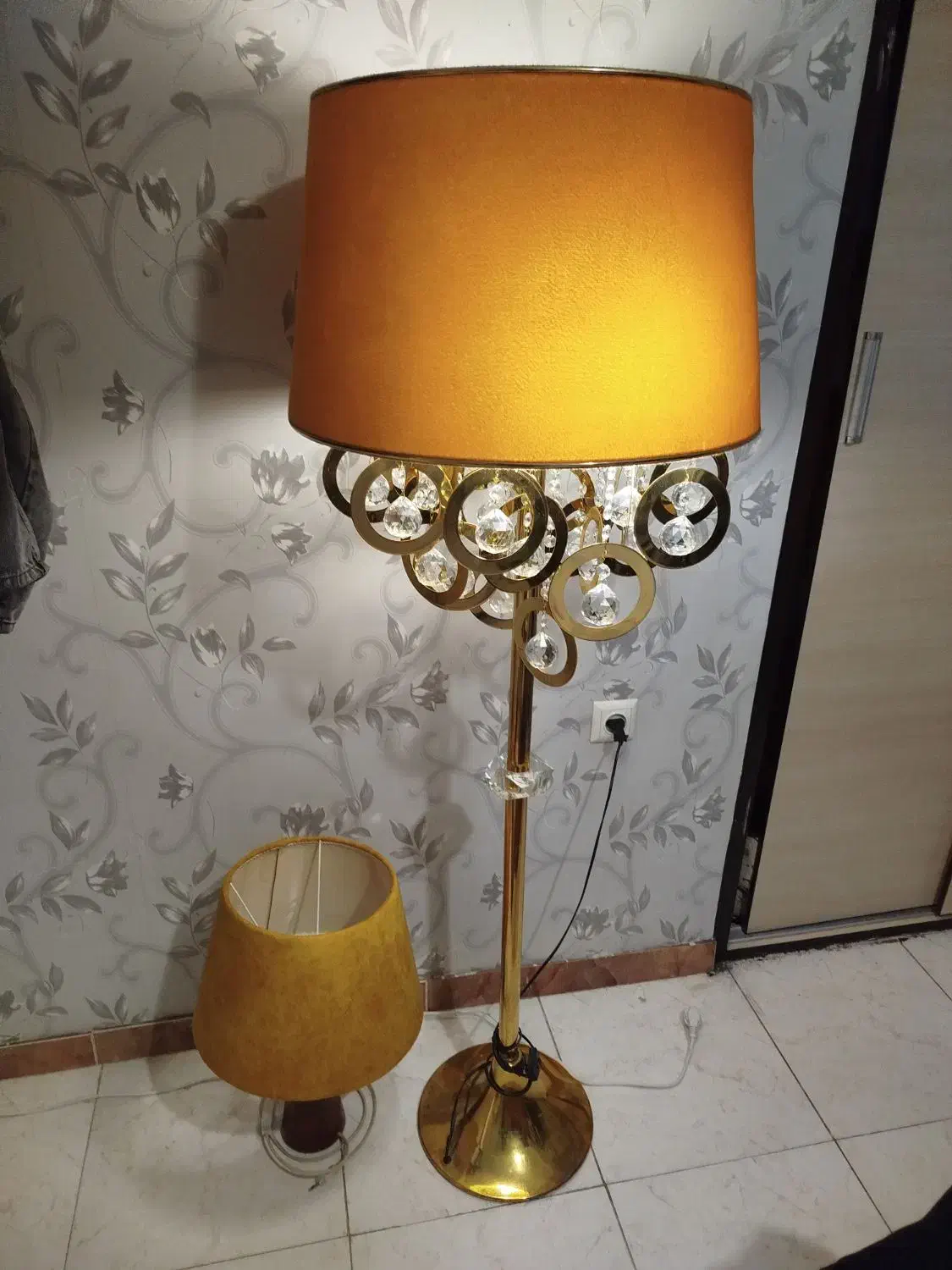 آباژور|چراغ خواب و آباژور|فردیس, ثابتی|دیوار