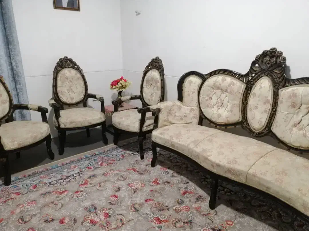 مبل ۹ نفره سلطنتی|مبلمان خانگی و میز عسلی|شیراز, شهرک مهدی‌آباد|دیوار