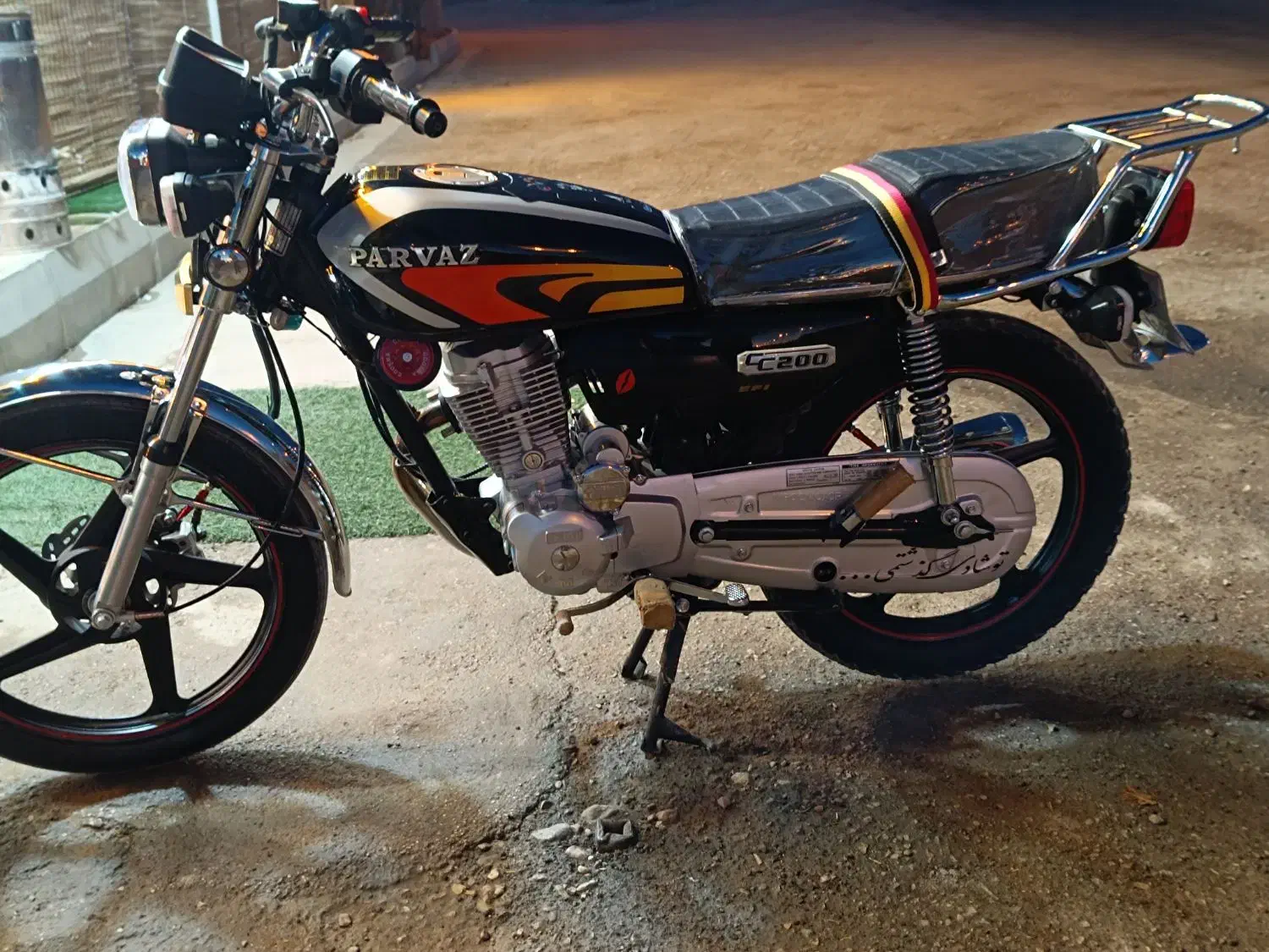 موتور پرواز 200|موتورسیکلت|نیریز, |دیوار