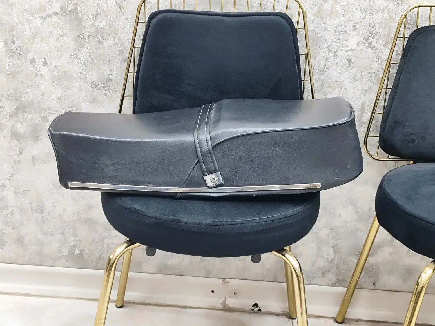 زین موتور|قطعات یدکی و لوازم جانبی|املش, |دیوار