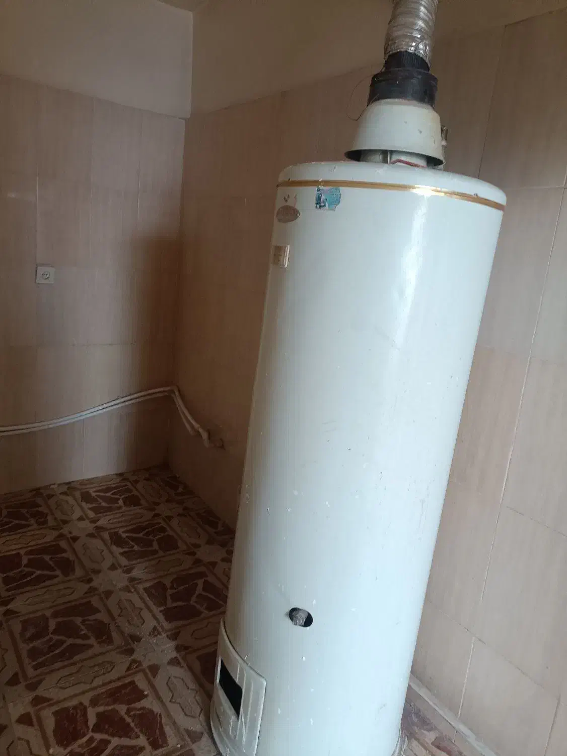 آبگرم ایستاده|آبگرمکن، پکیج، شوفاژ|مراغه, |دیوار