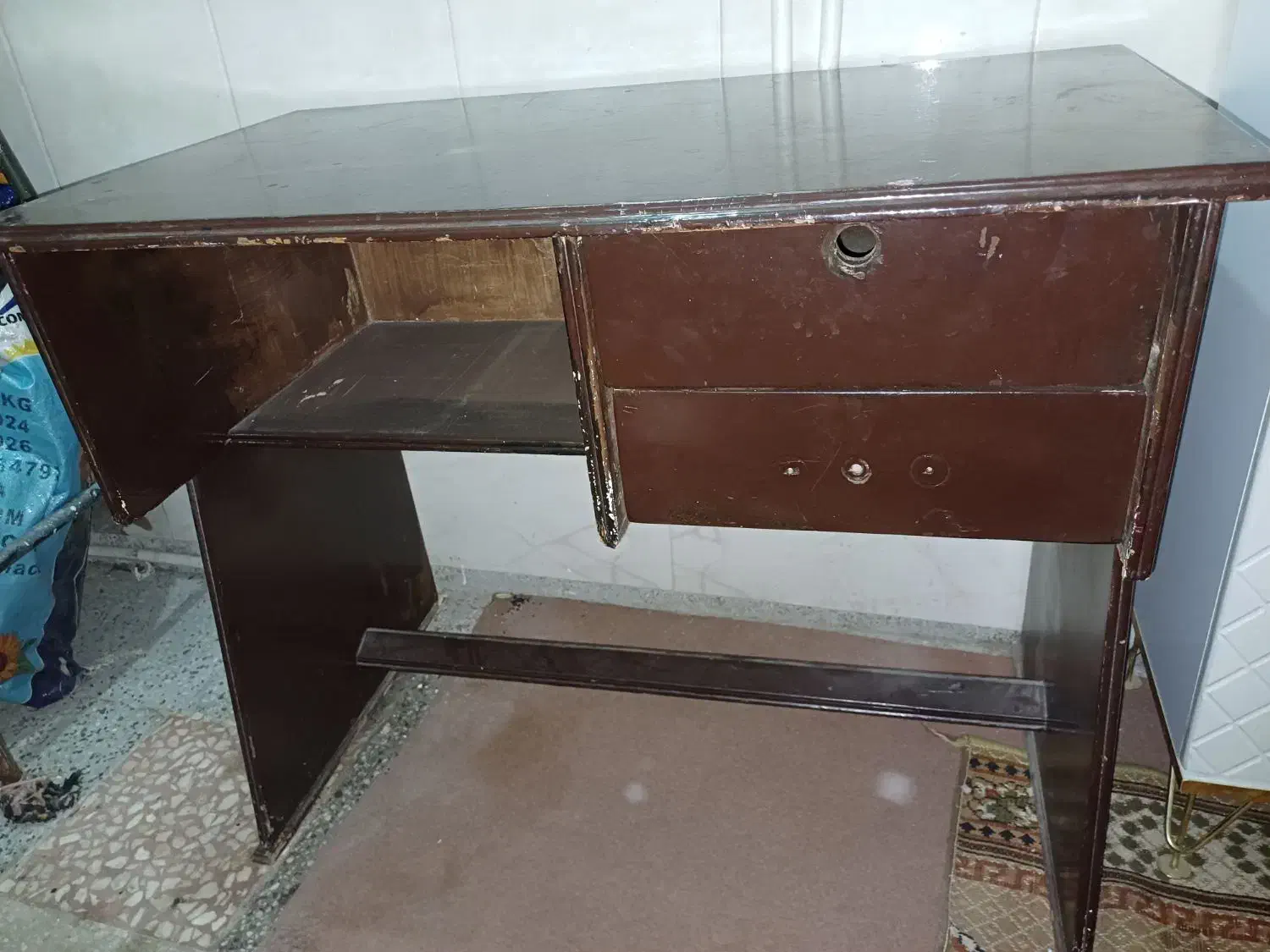 میز درسی|میز تحریر و کامپیوتر|قم, نیروگاه|دیوار