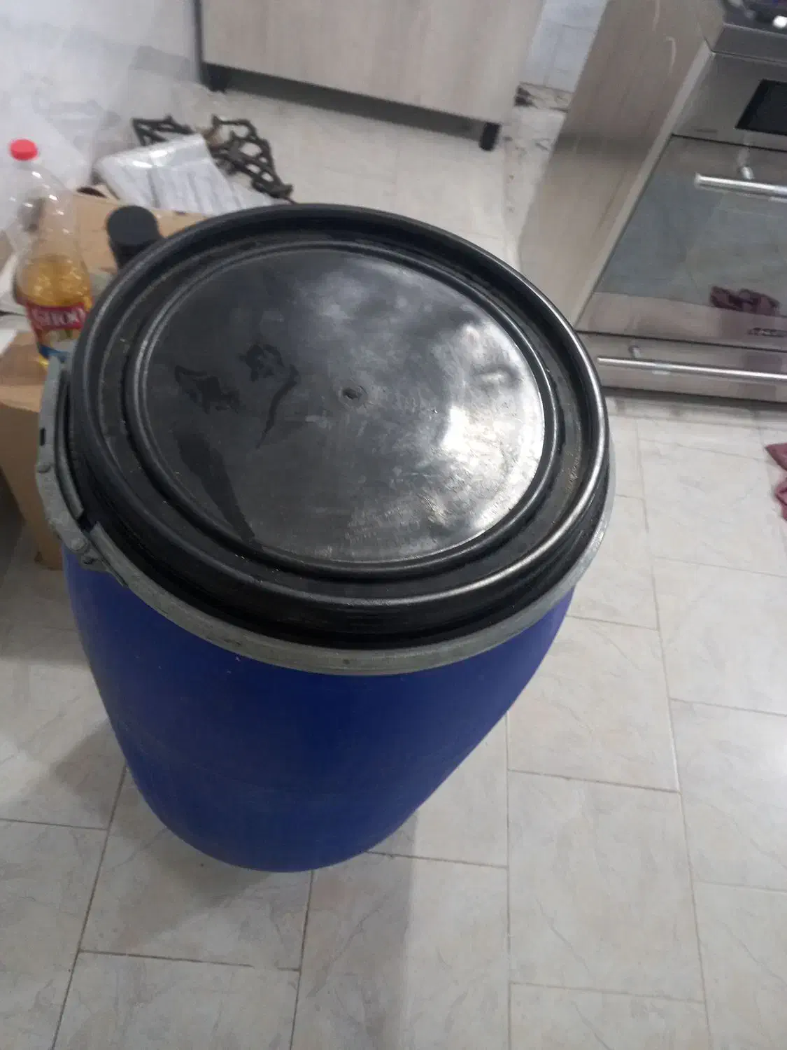 بشکه|ظروف نگهدارنده، پلاستیکی، یک‌بارمصرف|تالش, هشتپر|دیوار